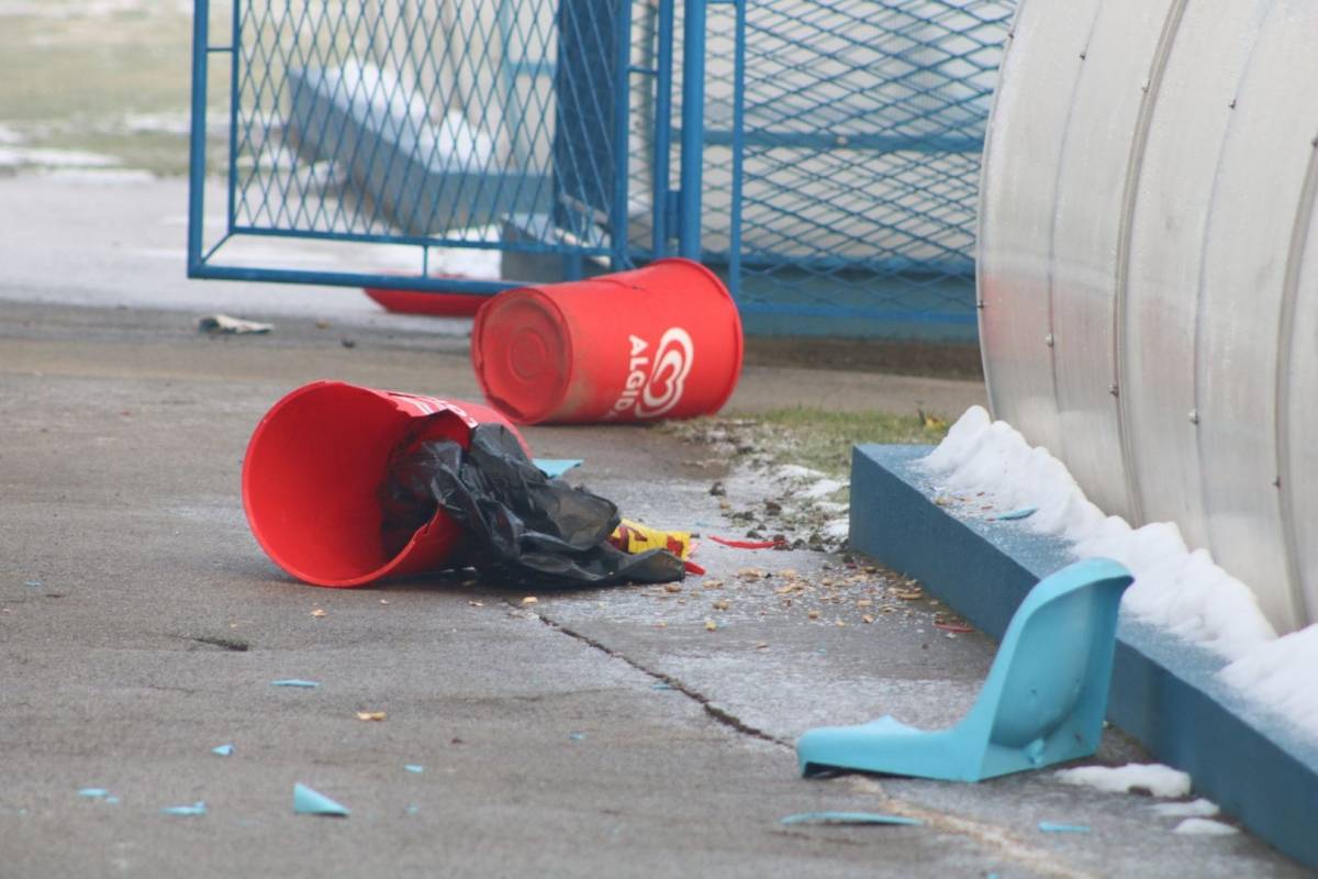 Vandalizam neodgojenih pojedinaca na objektu NK ʺSlavonijaʺ