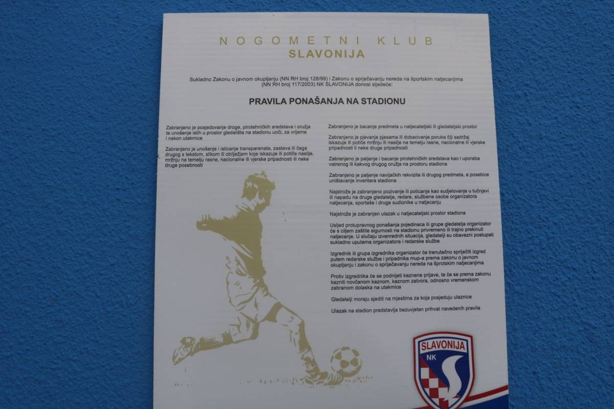 Vandalizam neodgojenih pojedinaca na objektu NK ʺSlavonijaʺ