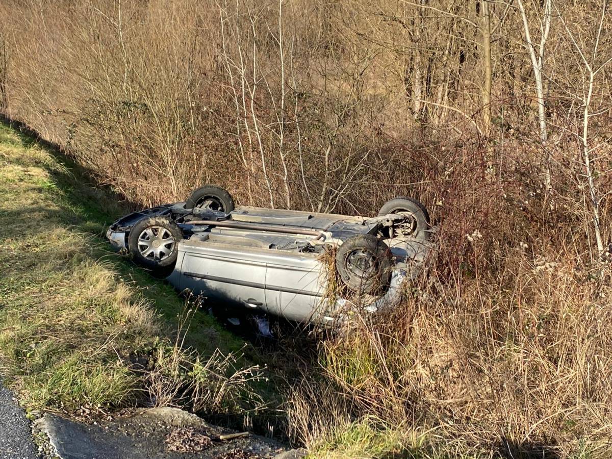 Prometna nesreća između Čaglina i Kneževaca, jedna osoba ozlijeđena