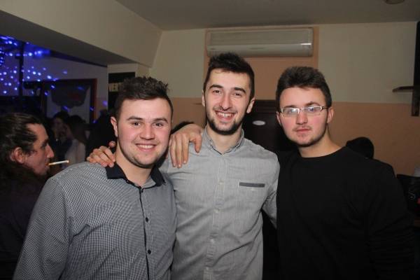 nocni zivot u pozegi