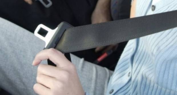 Policija će ovaj tjedan nadzirati korištenje sigurnosnog pojasa u vozilima Policija će ovaj tjedan nadzirati korištenje sigurnosnog pojasa u vozilima