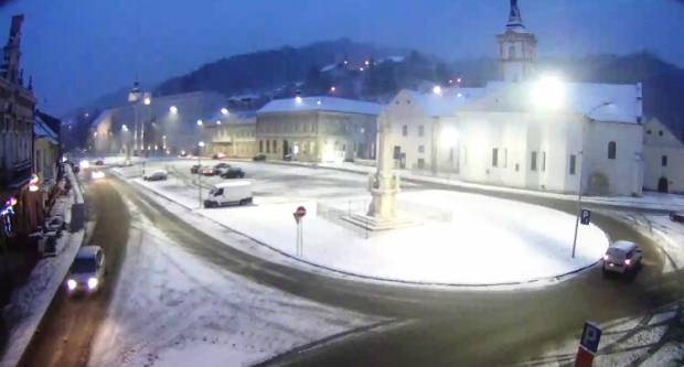 U većini krajeva oblačno uz oborinu, najviša dnevna temperatura 2°C U većini krajeva oblačno uz oborinu, najviša dnevna temperatura 2°C