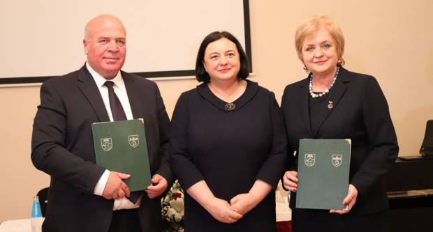 Svečano potpisana Povelja o prijateljstvu i suradnji između Grada Lipika i Grada Birštonasa Svečano potpisana Povelja o prijateljstvu i suradnji između Grada Lipika i Grada Birštonasa
