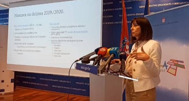Najavljena tri moguća scenarija odvijanja nastave u idućoj školskoj godini Najavljena tri moguća scenarija odvijanja nastave u idućoj školskoj godini
