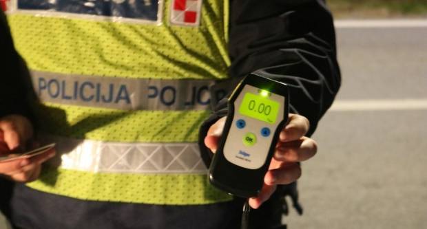 Jučer oko 16 sati 50-godišnjak zaustavljen s 3,66 promila alkohola u krvi Jučer oko 16 sati 50-godišnjak zaustavljen s 3,66 promila alkohola u krvi