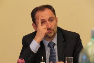 ¨Zar bi netko mogao povjerovati da bih ja, koji imam dvoje djece, bio za rušenje igrališta¨ ¨Zar bi netko mogao povjerovati da bih ja, koji imam dvoje djece, bio za rušenje igrališta¨