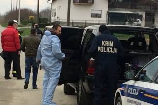 Smrtno stradala majka i dvoje djece: Dlanovi su joj bili krvavi od opekotina. Pokušali smo ih oživjeti Smrtno stradala majka i dvoje djece: Dlanovi su joj bili krvavi od opekotina. Pokušali smo ih oživjeti