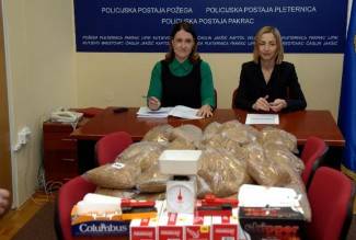 Policija zaplijenila preko 100 kg duhana u zadnjih par dana (foto) Policija zaplijenila preko 100 kg duhana u zadnjih par dana (foto)