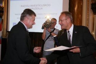 Imamo certifikat - čekamo ulagače (foto) Imamo certifikat - čekamo ulagače (foto)