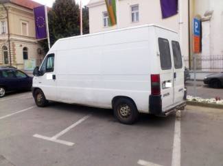 Vaše fotografije: Zašto bi zauzeo jedno mjesto kad može tri? Vaše fotografije: Zašto bi zauzeo jedno mjesto kad može tri?