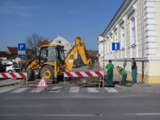 Pakrac: Ulica braće Radić se u četvrtak zatvara za promet Pakrac: Ulica braće Radić se u četvrtak zatvara za promet