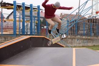 Požeški skateri već vježbaju na obnovljenom skate parku Požeški skateri već vježbaju na obnovljenom skate parku