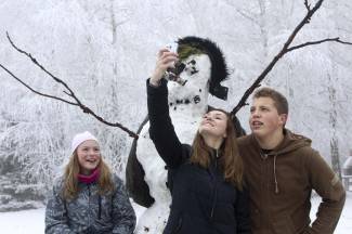 Pakrac: Zimske radosti na Omanovcu Pakrac: Zimske radosti na Omanovcu