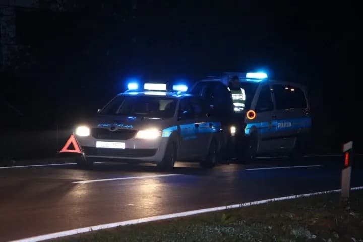 Sedam osoba ozlijeđeno u sudaru dva osobna automobila: Posla će imat i Hrvatski zavod za socijalni rad