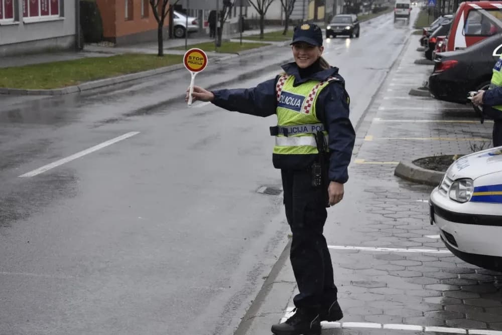 Teško alkoholiziran vozač teretnog vozila zaustavljen u Pakracu – 2,18 promila ozbiljna prijetnja sigurnosti