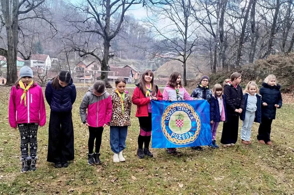 IZVIĐAČKA AVANTURA NA ŠICANI: Kobasice, pjesma i prvi ovogodišnji izlet