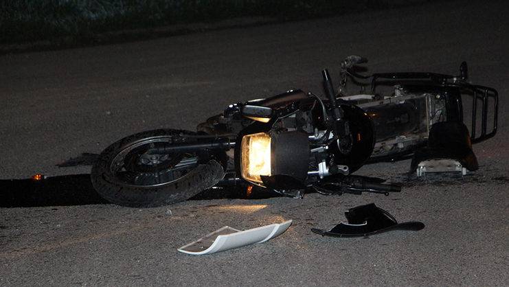 Motociklist u Gradcu sletio u putni kanal