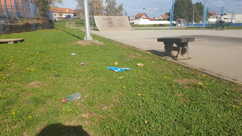 Novouređeni Skate park u Požegi zatrpan smećem