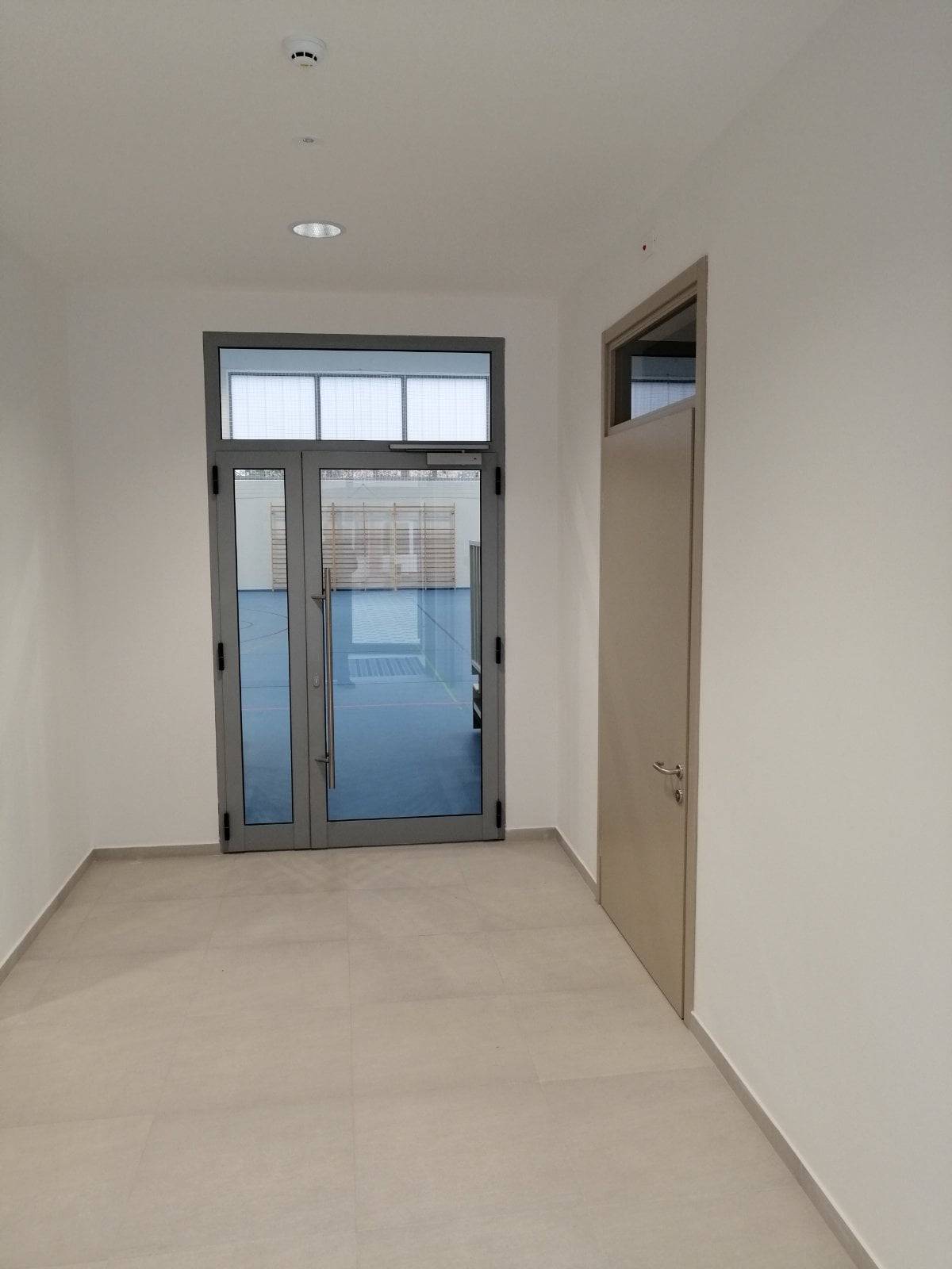 Fotogalerija nove prekrasne dvorane Cesarićeve škole u Požegi