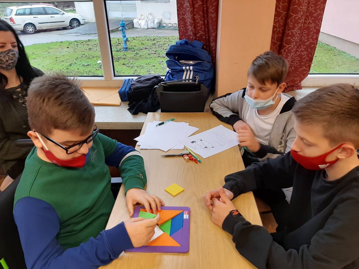 U O.Š. Dobriše Cesarića održala se Večer matematike u online okruženju