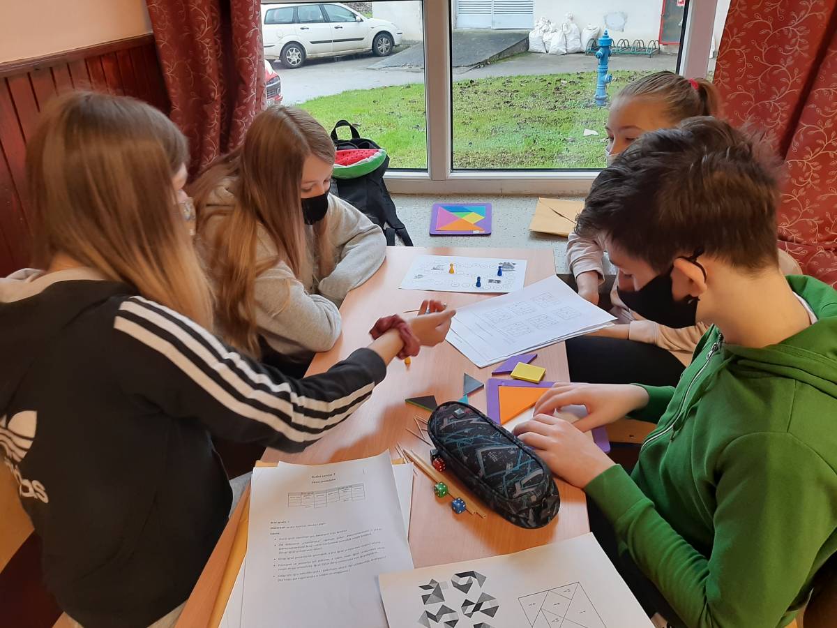 U O.Š. Dobriše Cesarića održala se Večer matematike u online okruženju