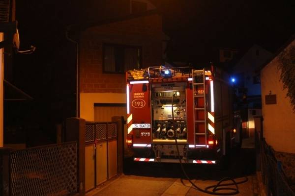 Požar na obiteljskoj kući u Požegi i pronalazak mina