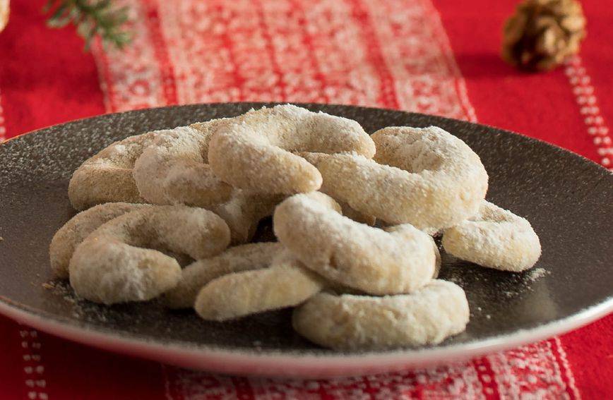 Recept za vanilin kiflice bez kojih ne možemo zamisliti blagdane