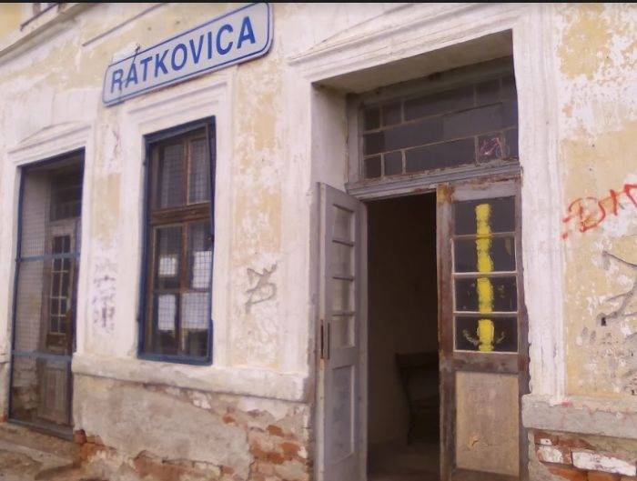 Biciklom do postaja pa dalje vlakom...