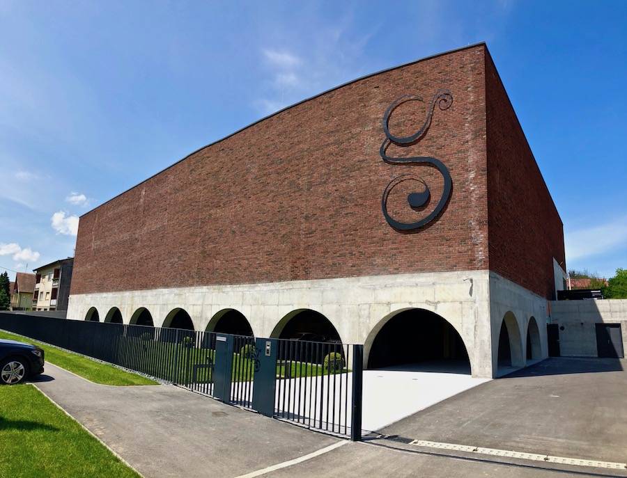 Vinarija Galić izgrađena europskim novcem, izvođač radova tvrtka u obiteljskom vlasništvu, plaće zaposlenima kroz mjeru COVID-19