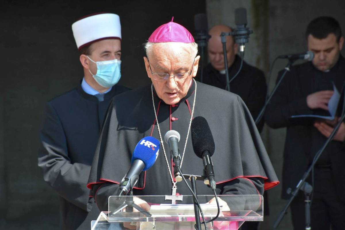 Pozdravna riječ biskupa Škvorčevića na međureligijskoj molitvi u Jasenovcu