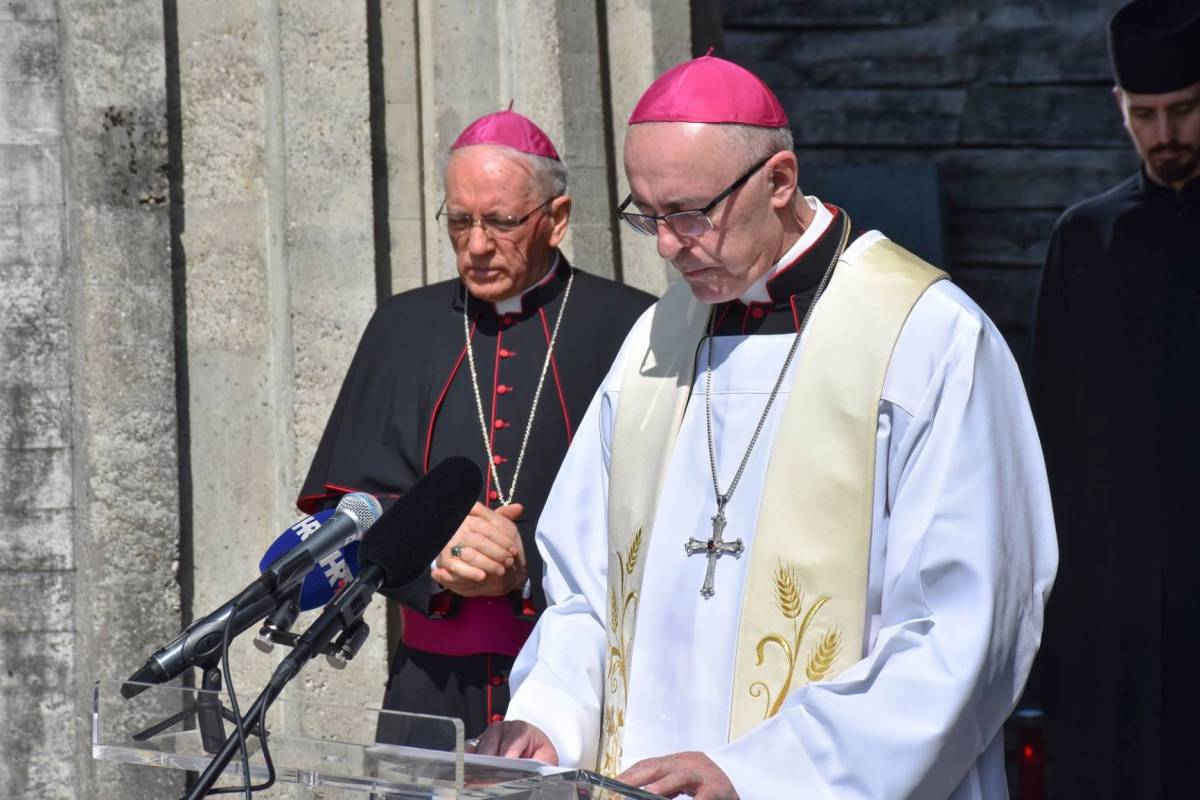 Pozdravna riječ biskupa Škvorčevića na međureligijskoj molitvi u Jasenovcu
