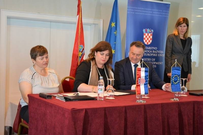 Gradu Požegi odobreno 600 tisuća kuna za izradu projektne dokumentacije za Trg Sv. Trojstva