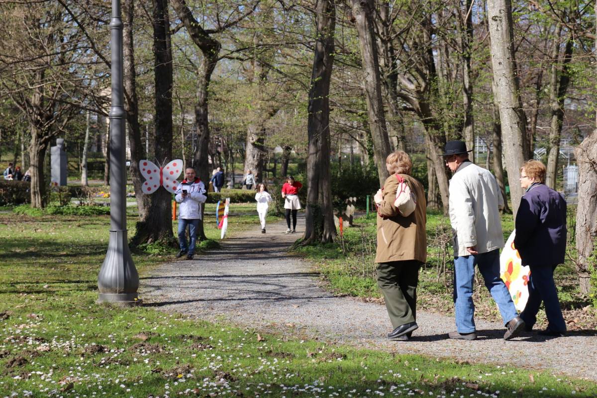 Zekograd – žamor i puno dječjeg smijeha u lipičkom parku