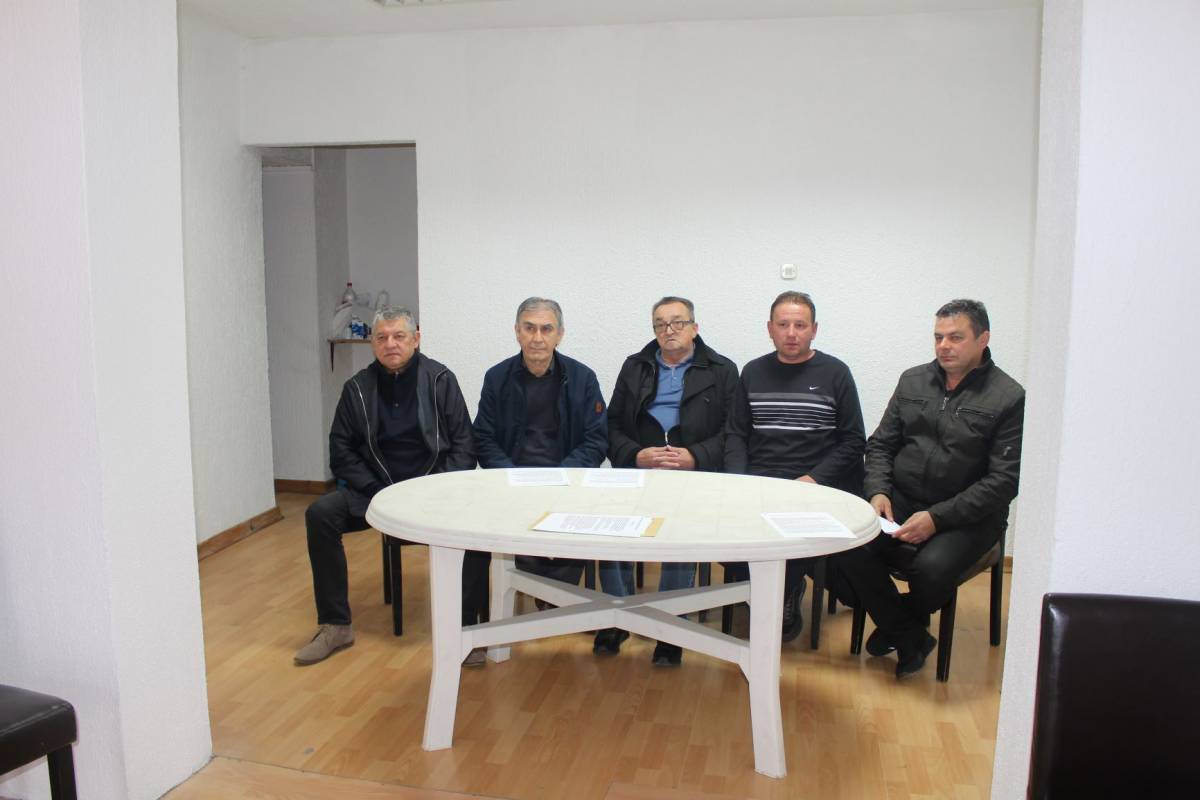 Nakon raspuštanja Domovinskog pokreta u Požegi i Pakracu dio čelnika Jakšića, Čaglina i Kutjeva također podnijeli ostavke