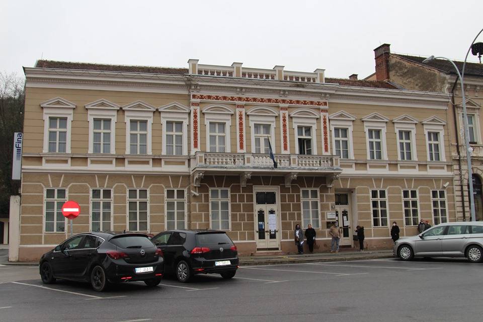 FINA DEMANTI: ʺPoslovanje je moguće pokrenuti  bez odlaska na šalterʺ