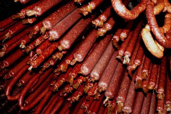 Loše vijesti za ljubitelje suhomesnatog: Ako tjedno pojedete više od ovoga, imate 51% više šanse za ranu smrt