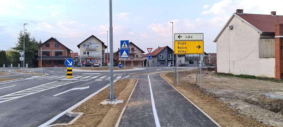 ʺIzgleda da je Požega s okolicom uvjerljivo vodeća po besmislenim prometnim znakovima!ʺ