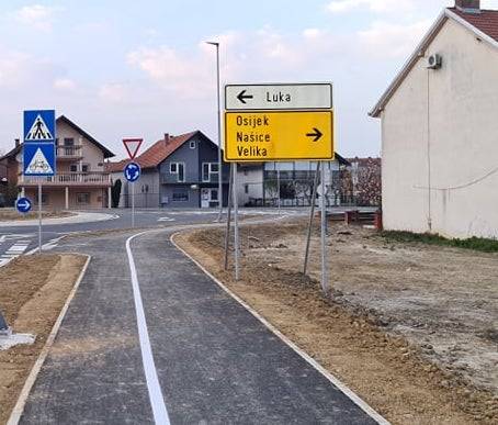 ʺIzgleda da je Požega s okolicom uvjerljivo vodeća po besmislenim prometnim znakovima!ʺ