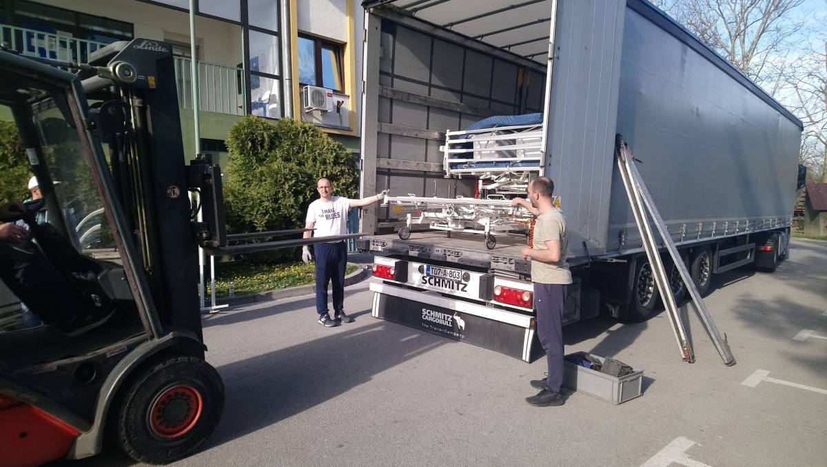 Caritas Požeške biskupije: Pristigla donacija bolničkih kreveta