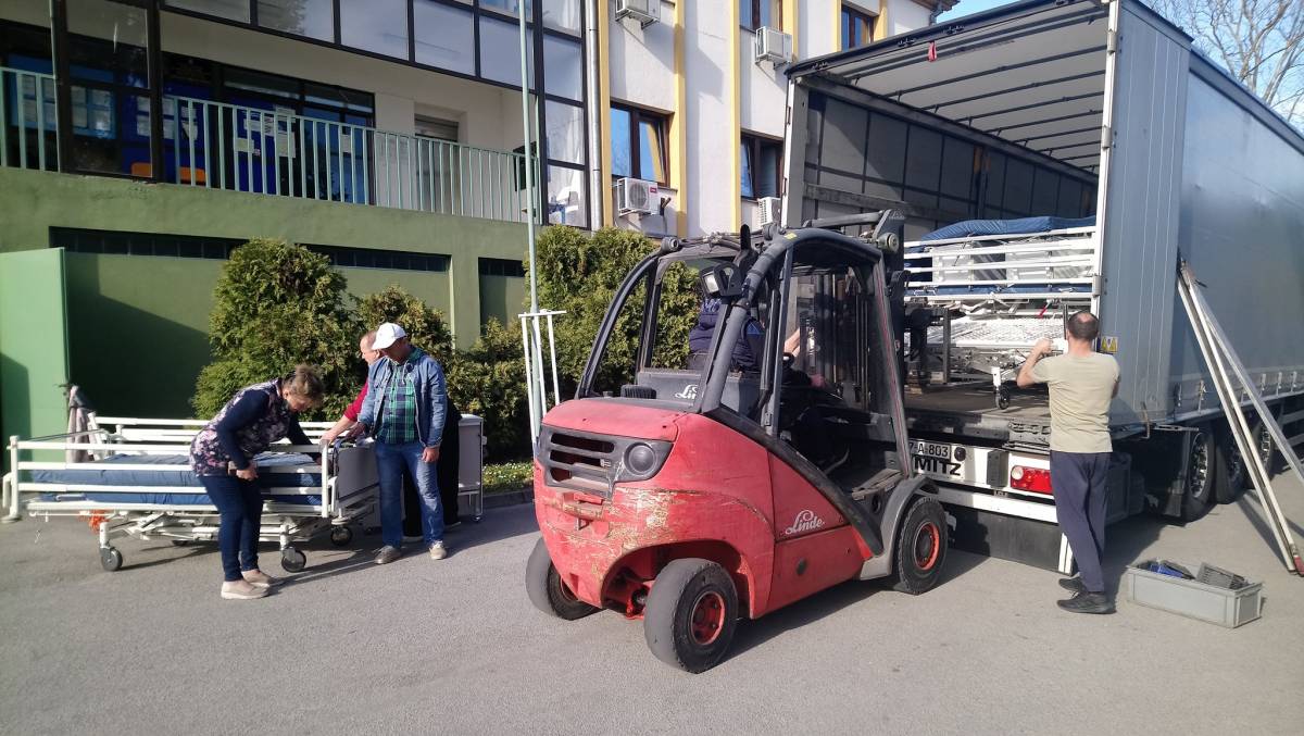 Caritas Požeške biskupije: Pristigla donacija bolničkih kreveta