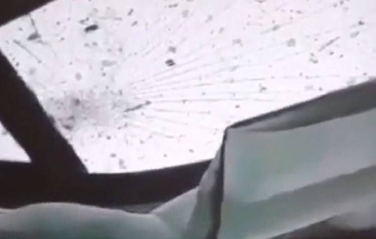 Ž.DŽ. (31) koji je jučer poginuo u prometnoj nesreće kod N. Gradiške navodno je sve snimio mobitelom