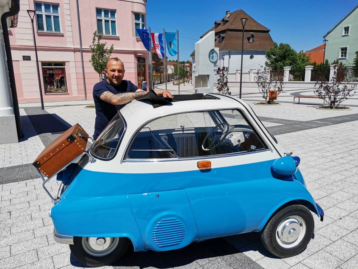 Zlatne ruke majstora Zeca: Darijo Adžijević restaurirao vrijednu BMW Issetu iz 1957. godine