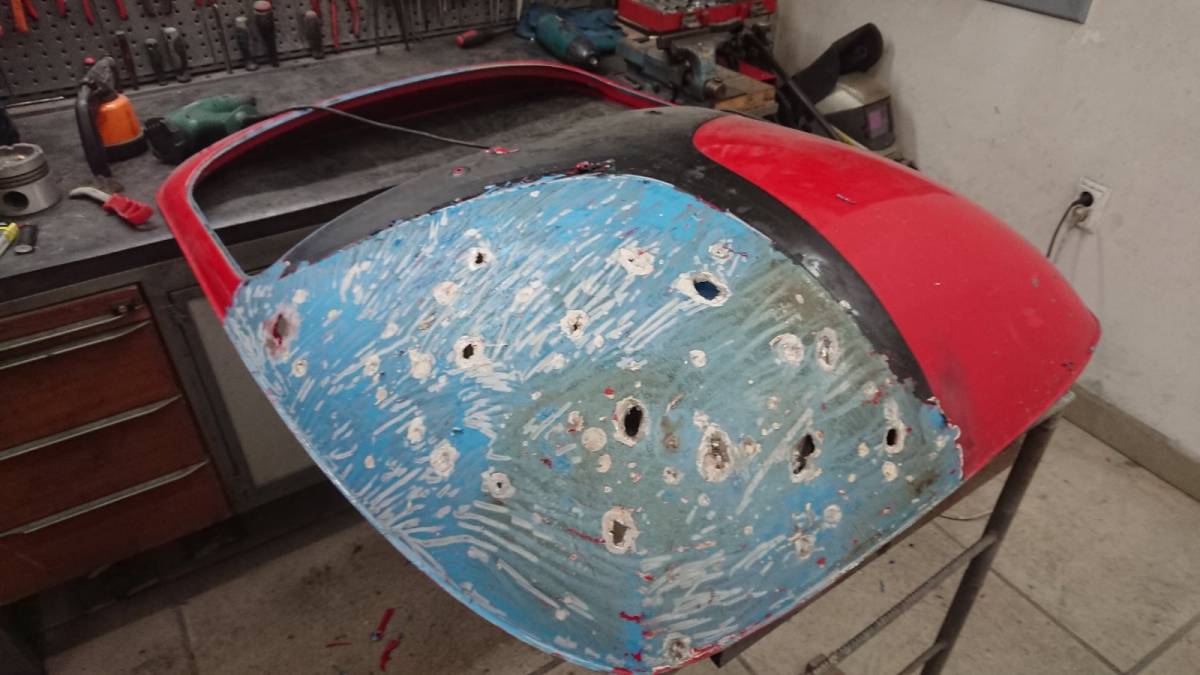 Zlatne ruke majstora Zeca: Darijo Adžijević restaurirao vrijednu BMW Issetu iz 1957. godine