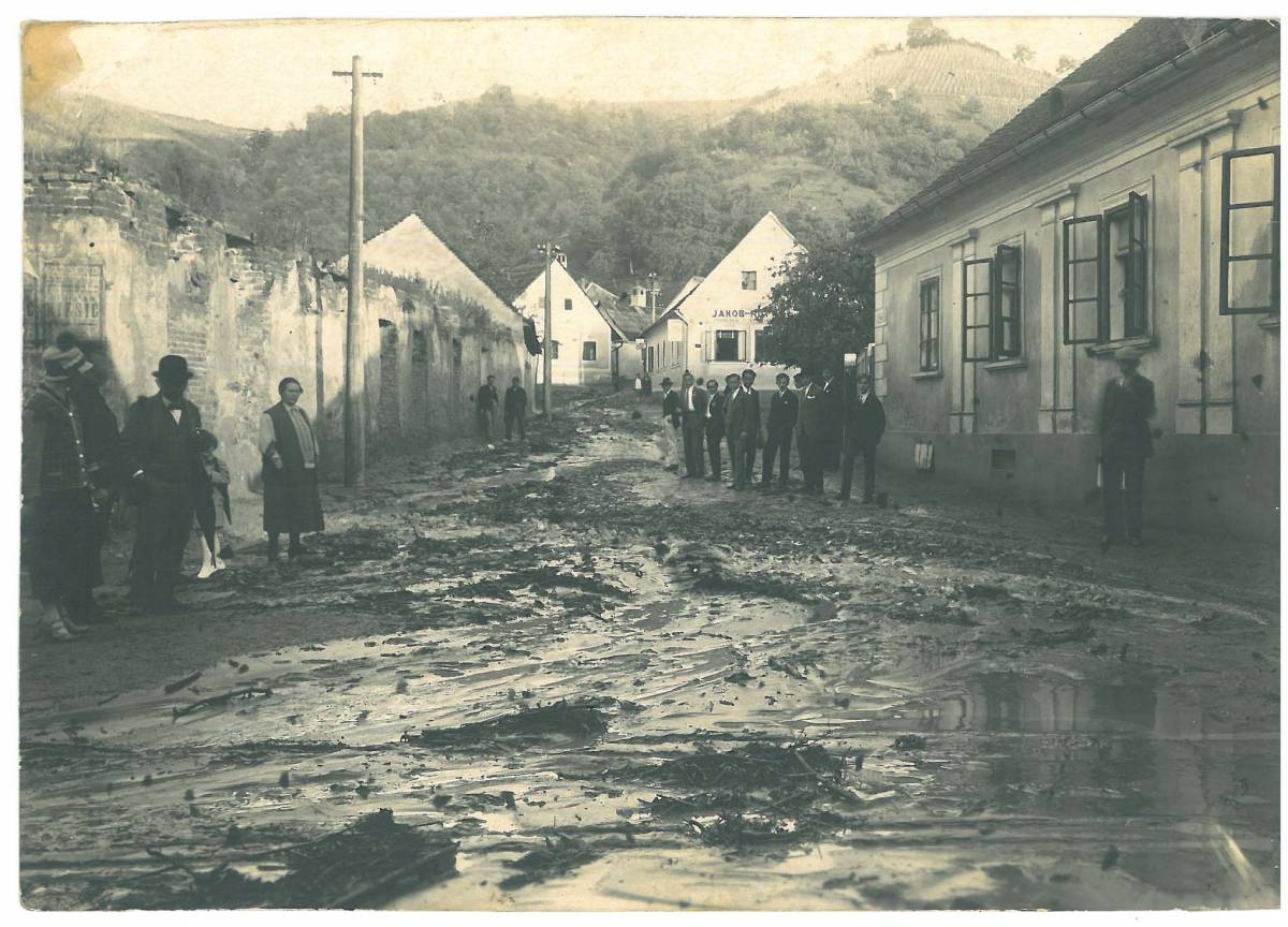 Pogledajte kako je prije 115 godina izgledala poplava u Požegi