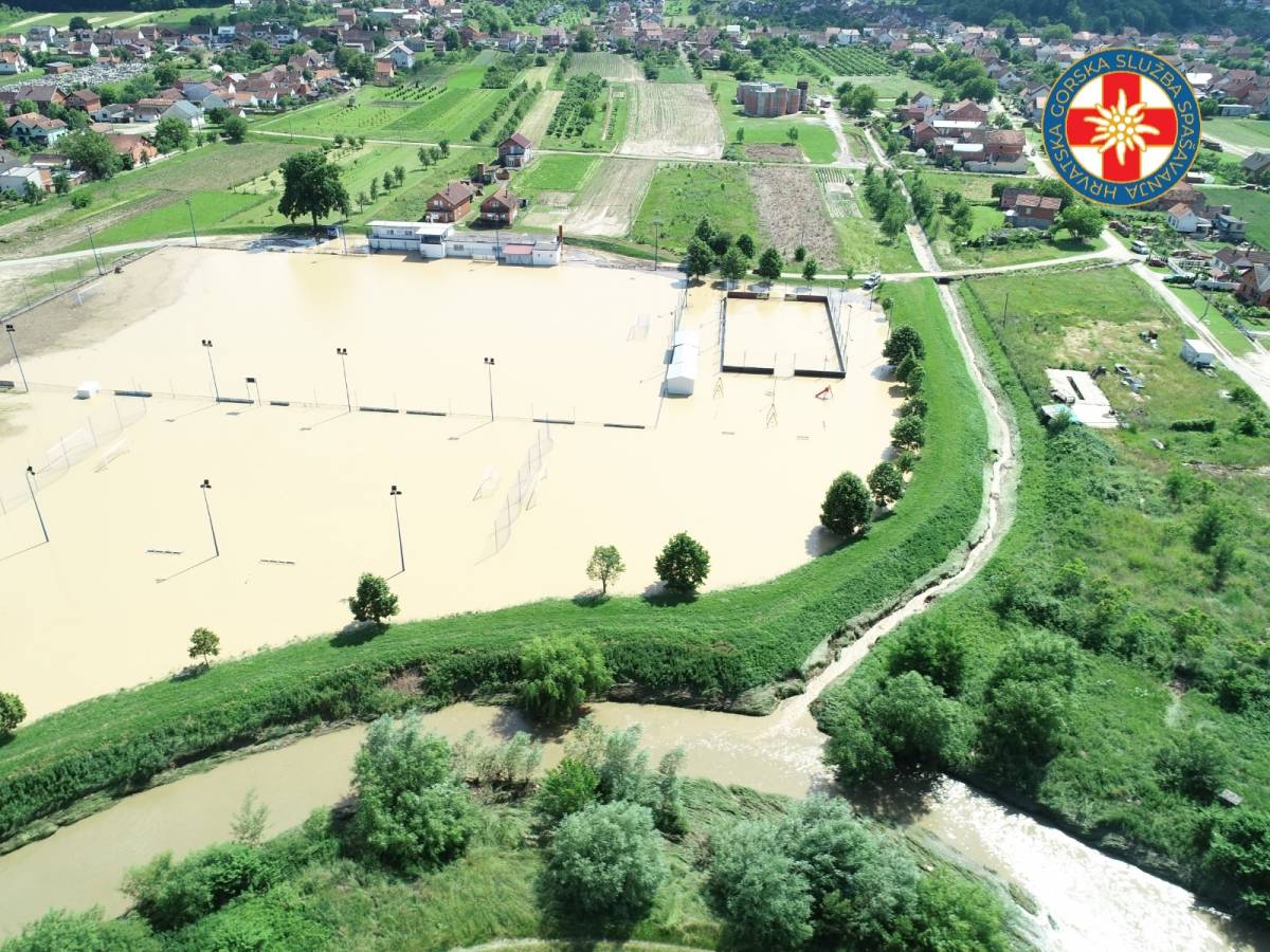 Pogledajte fotografije iz zraka i koliku štetu je nanijela poplava u nedjelju