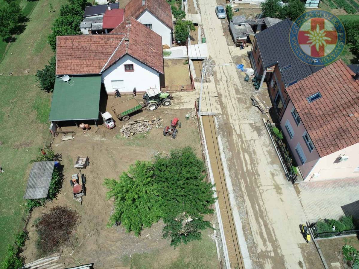 Pogledajte fotografije iz zraka i koliku štetu je nanijela poplava u nedjelju