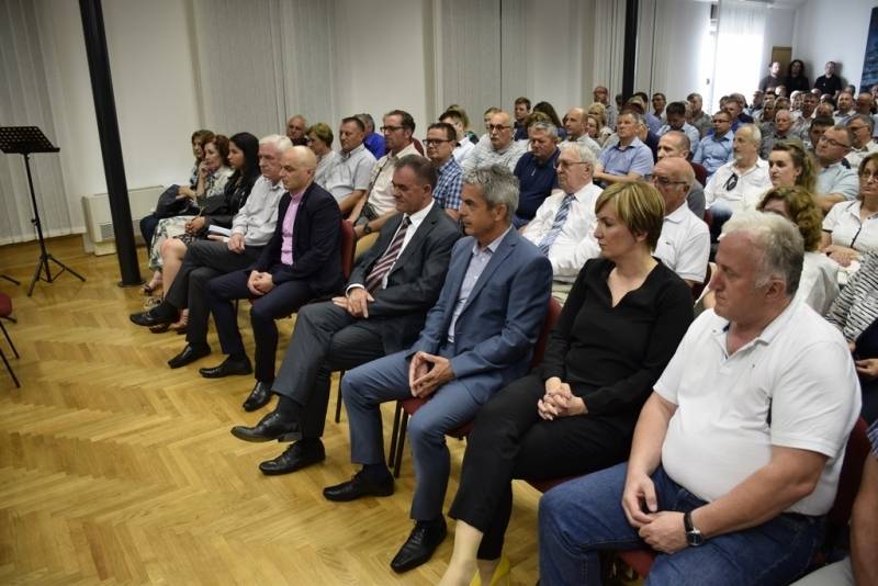 Predstavljena  knjiga Ivice Miškulina - Šeks. Politička biografija