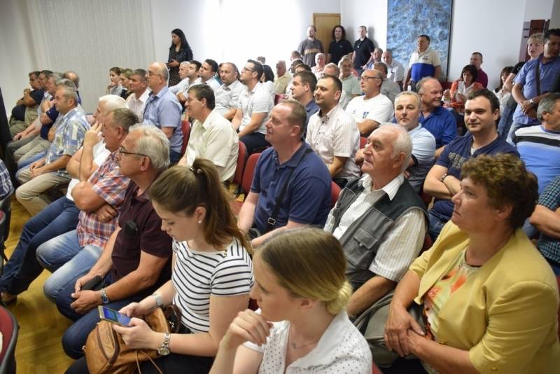 Predstavljena  knjiga Ivice Miškulina - Šeks. Politička biografija