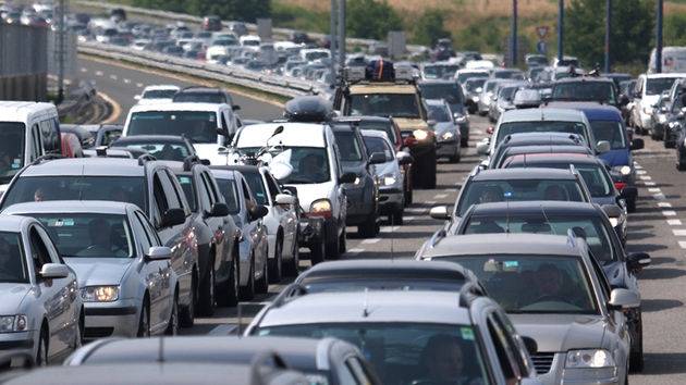 Policija upozorava građane na gužve na prometnicama zbog produženog vikenda