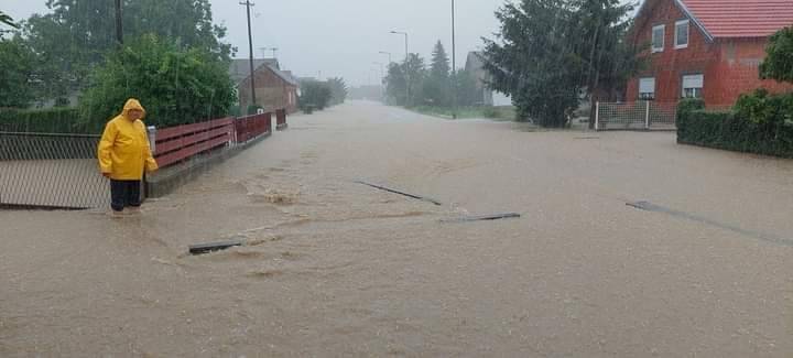 Velike poplave na našičkom području, sve službe na terenu